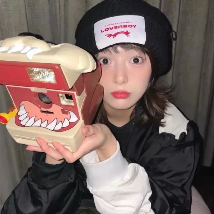 瞬息全宇宙 在线观看封面
